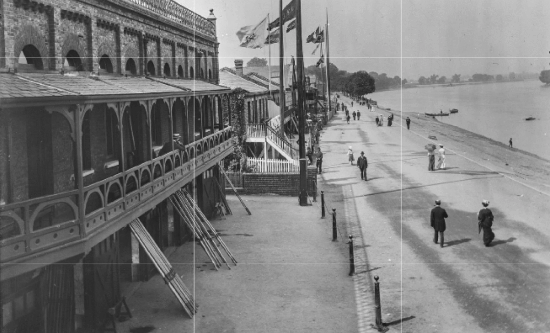 The London Rowing Club in 1913