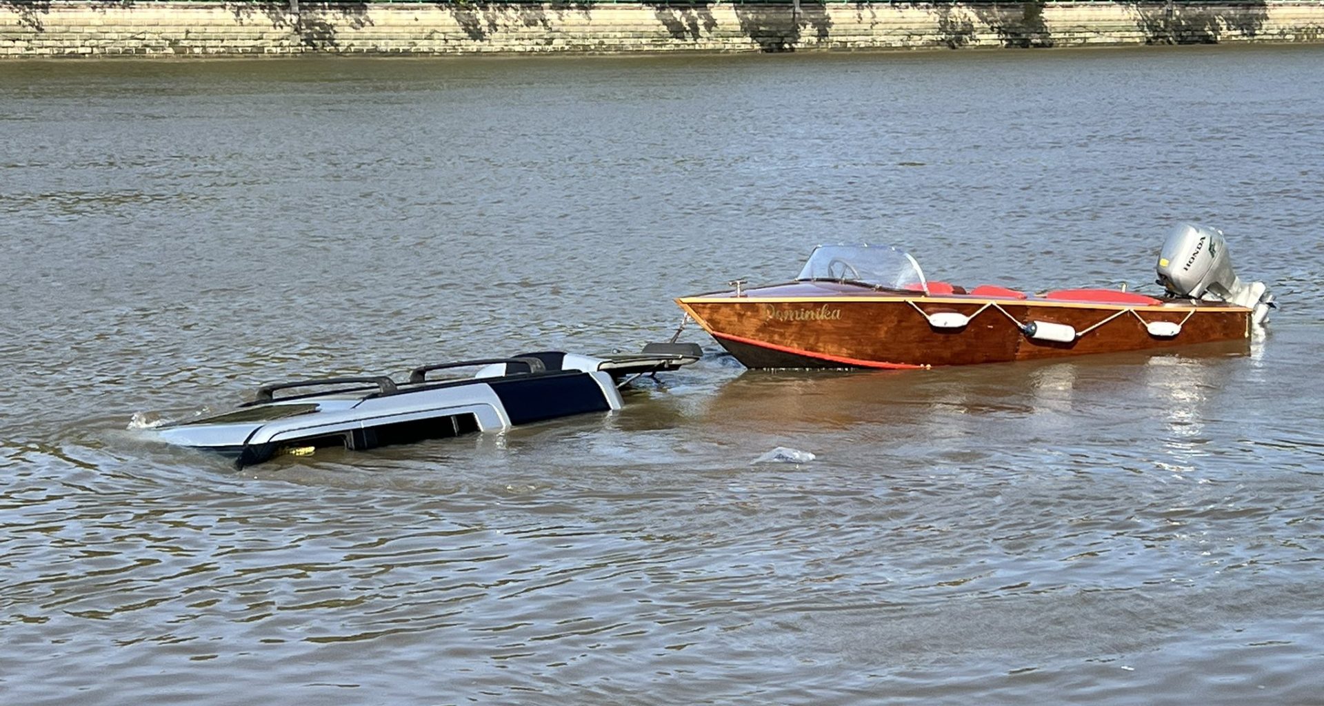SUV submerged at Putney rowing clubs. Pic: David Nicholson