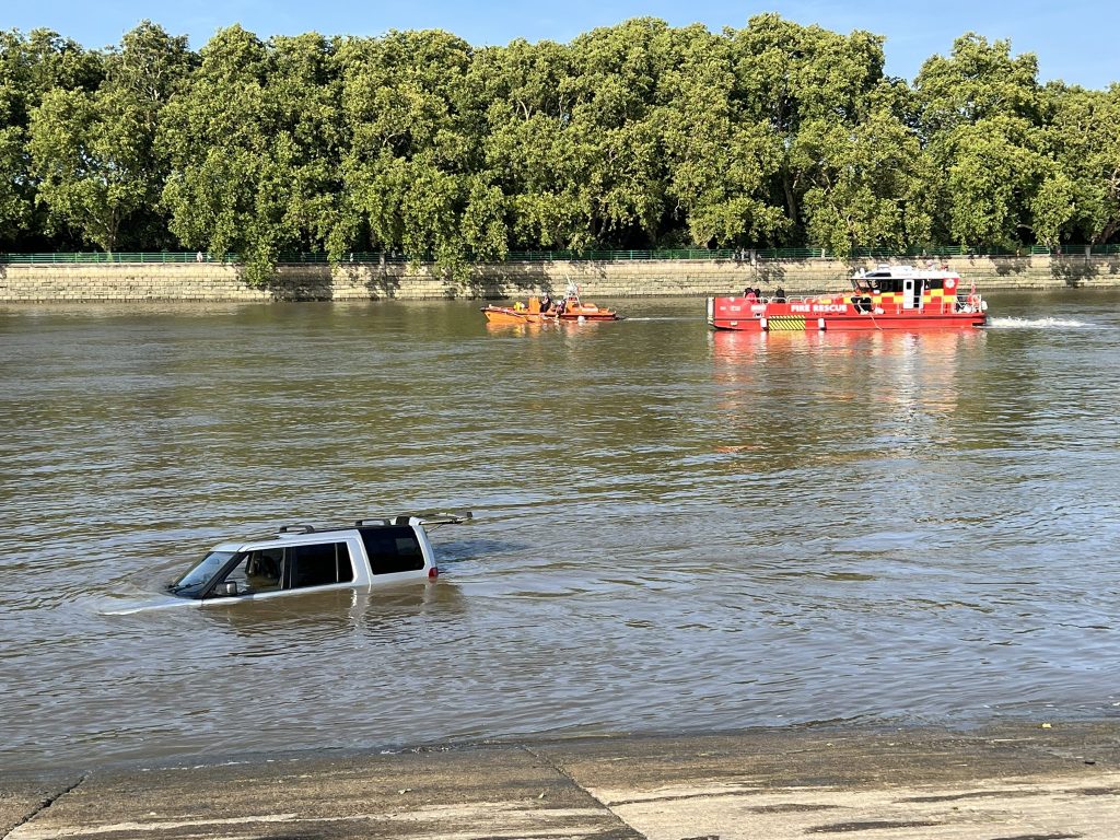 SUV gone at Putney rowing clubs. Pic: David Nicholson