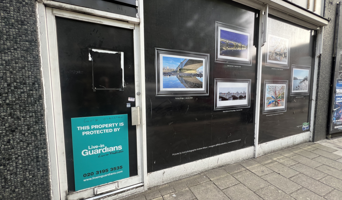 Guardians on Putney Bridge Road