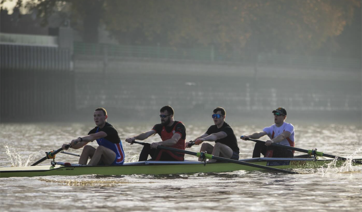 Elite rowers return to Putney as 70-year tradition resumes today ...