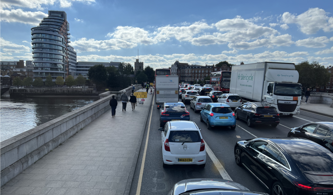 Traffic on Putney Bridge