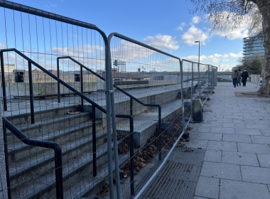 Putney Embankment closed