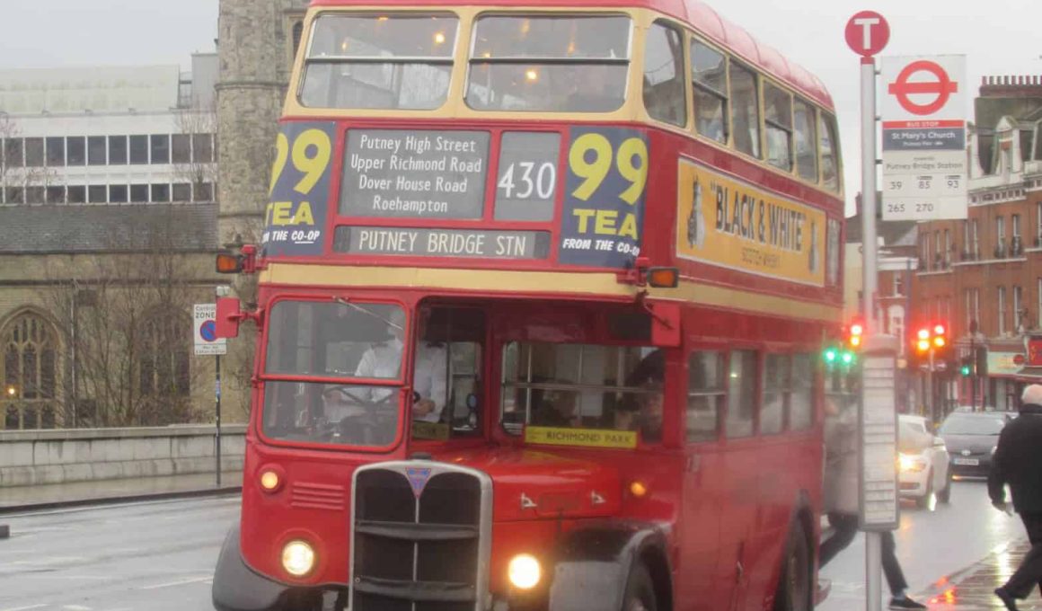 Vintage bus on the 430 route on Christmas Day
