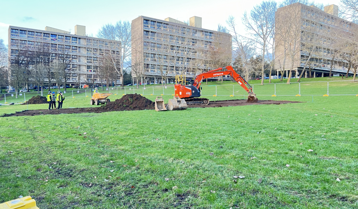 Devonshire Field digging