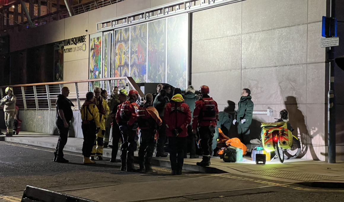 Emergency response Putney Pier