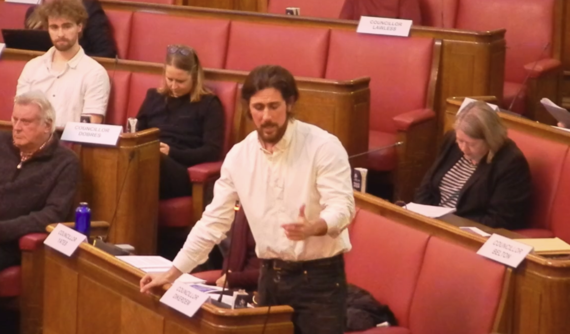 Cllr Aydin Dikerdem confidently being wrong again at Wandsworth Council