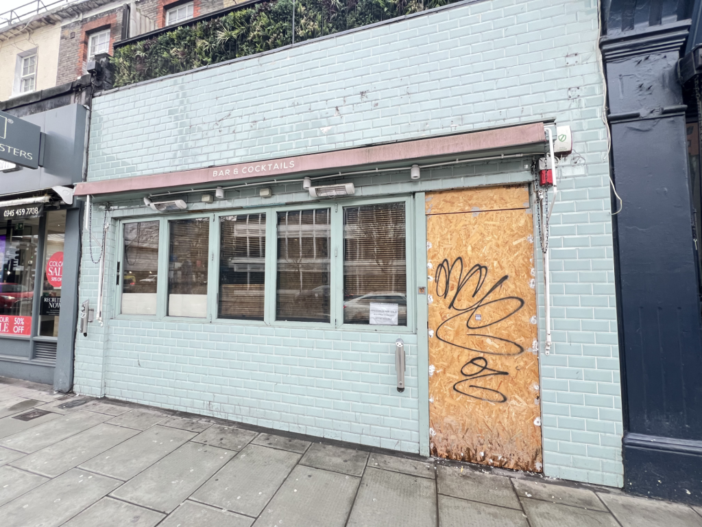 simmons-for-sale - Putney.news Simmons, Putney