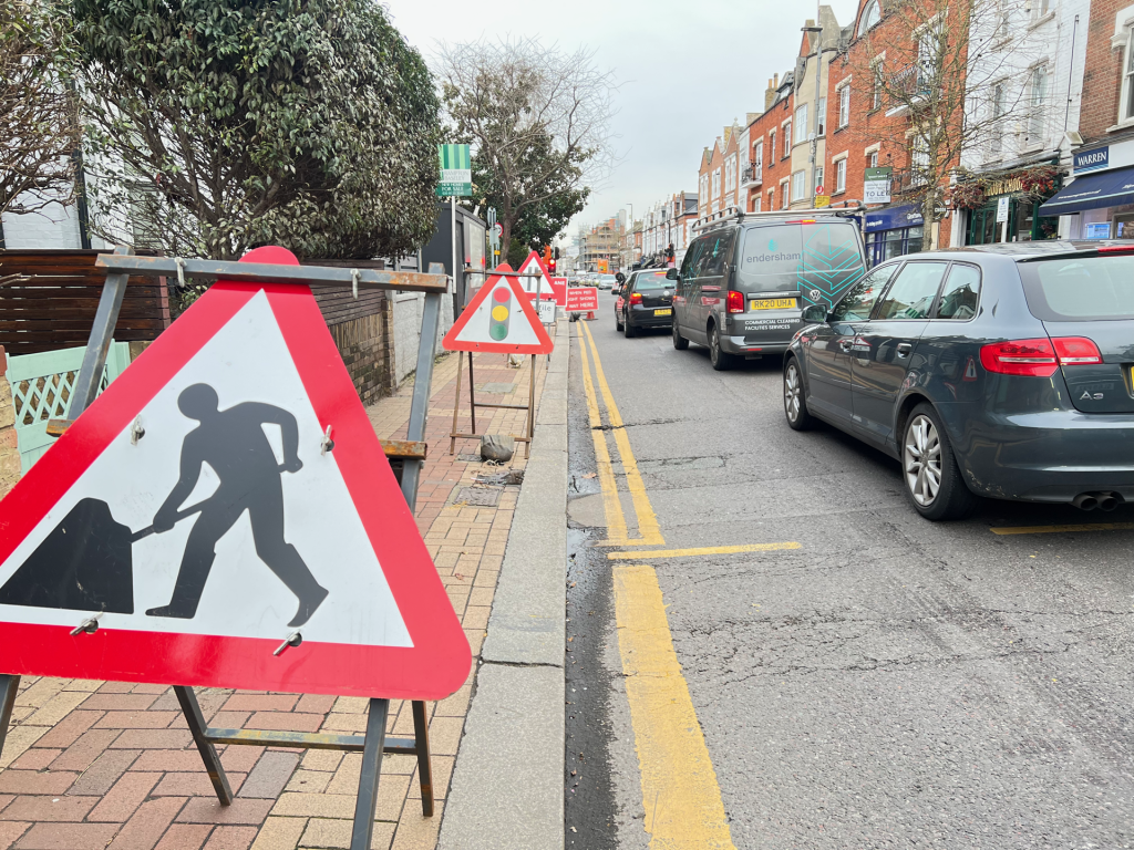 Traffic lights on Lower Richmond Road