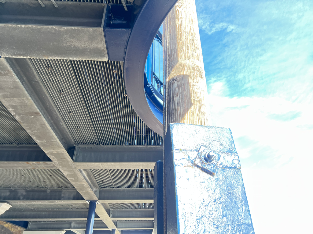 london-rowing-club-balcony-2Mar26 - 5 - Putney.news A nice touch on the London Rowing Cub balcony