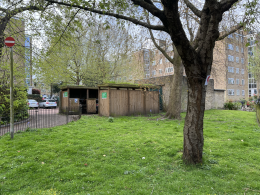 The green at Innes Gardens — the site of the 9 April arrest, six weeks after the West Putney Safer Neighbourhood Team told residents that rivals would likely move in.
