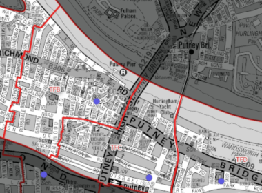 Detailed street map of Putney area showing red boundary outlines, river, bridges, and blue location markers.