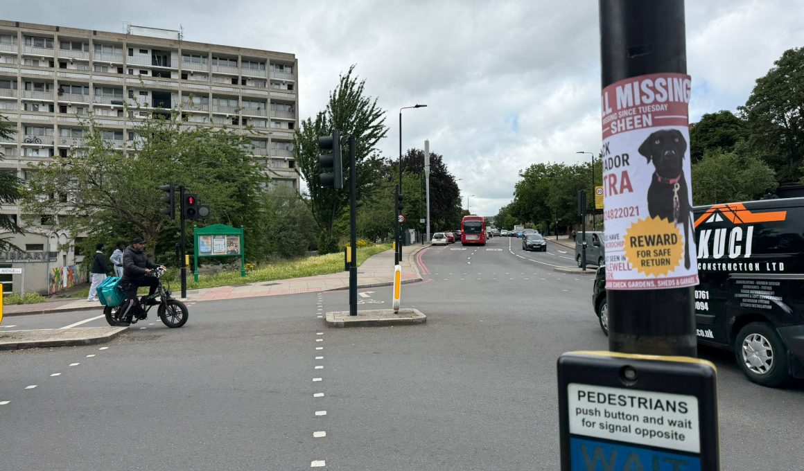 Missing poster for Astra