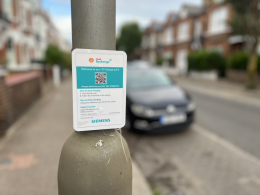Electric charging lamppost sticker