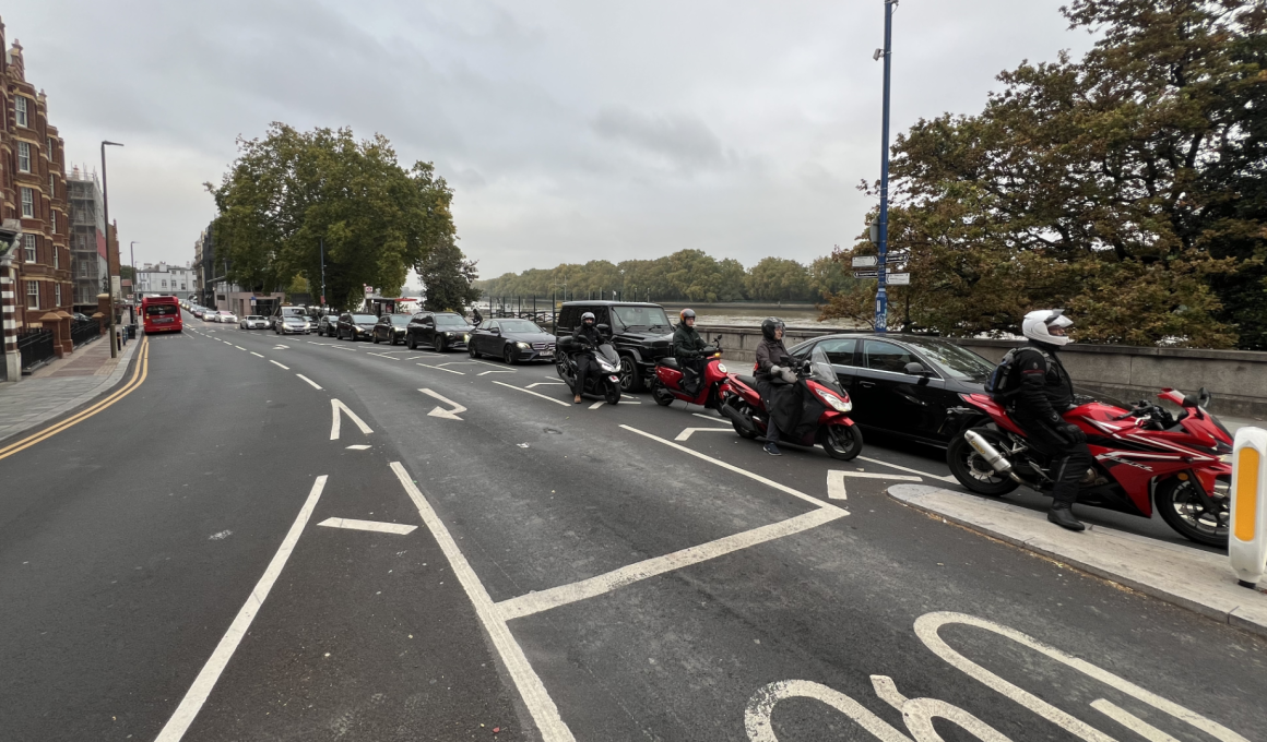 Traffic on Lower Richmond Road