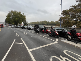 Traffic on Lower Richmond Road