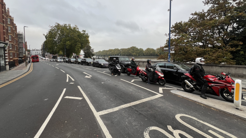 Traffic on Lower Richmond Road