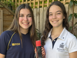 Daniela and Amelie - physics prize winners