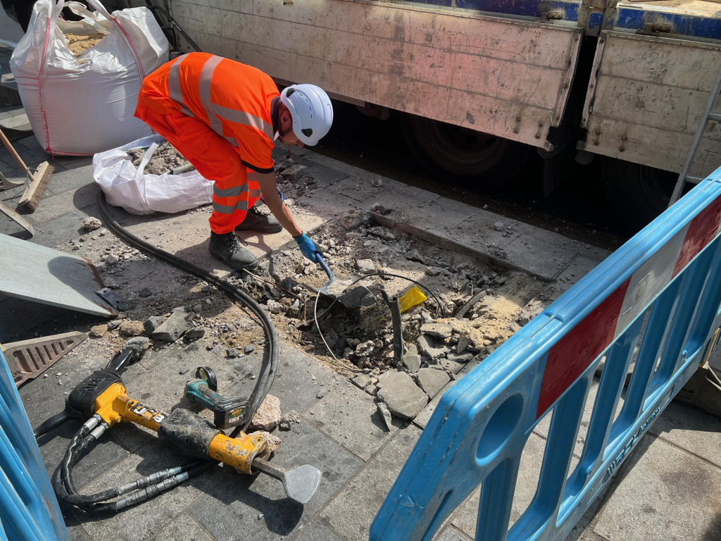 Phone box removal on Putney High Street