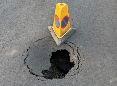 Pothole on Fanthorpe Street