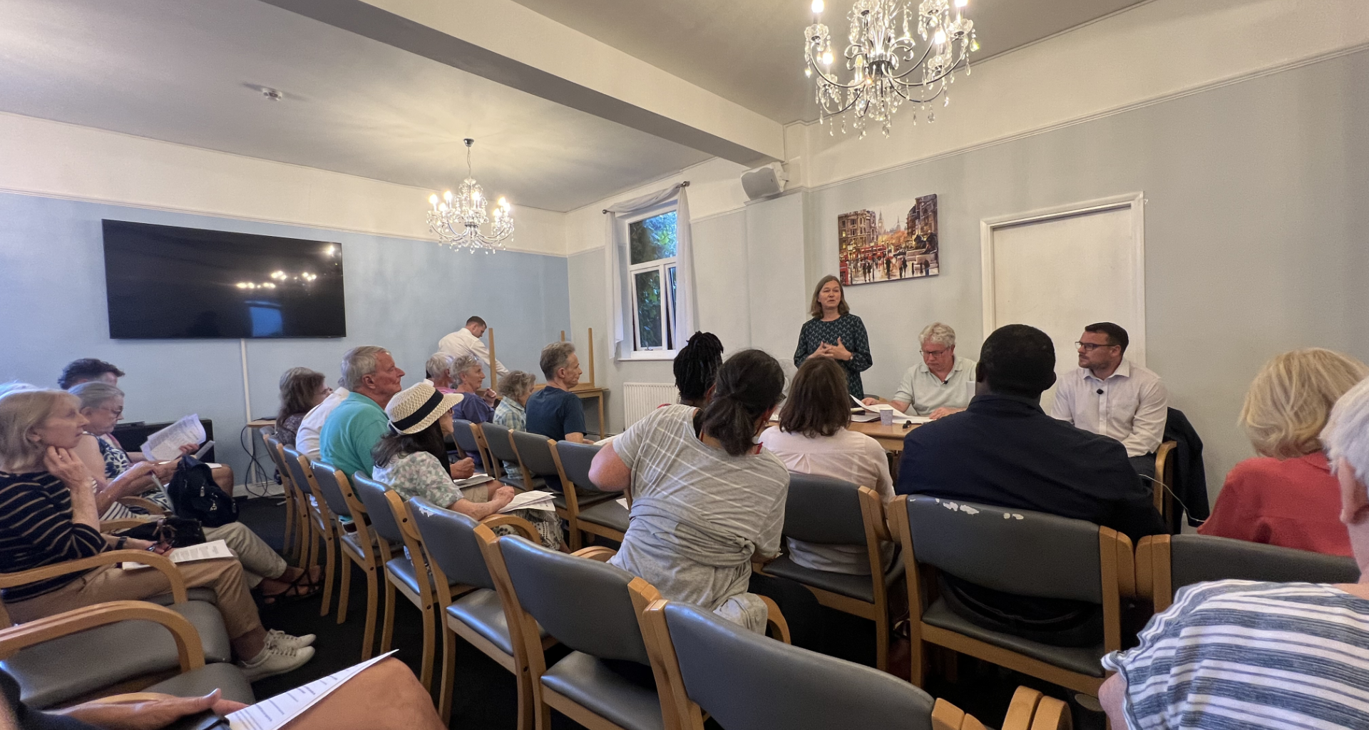 Meeting over Heathrow expansion plans, held by Putney MP Fleur Anderson