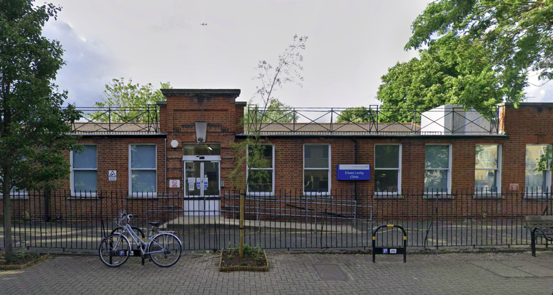 Eileen Lecky clinic on Clarendon Drive
