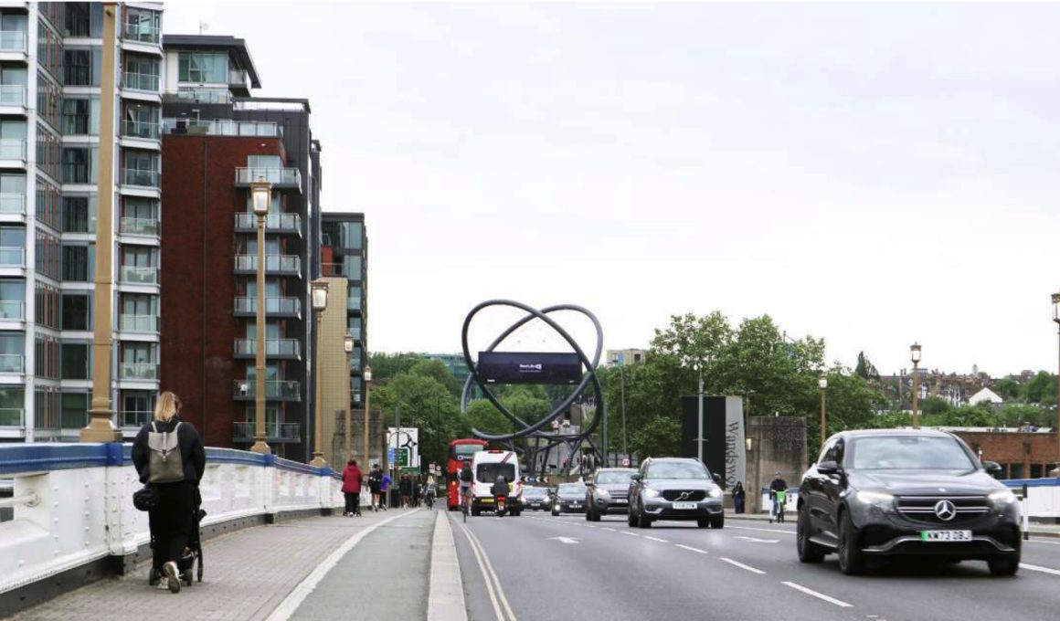 The Wandsworth Pretzel roundabout
