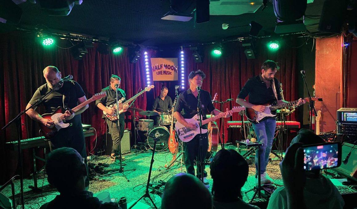 Paranohead at the Half Moon