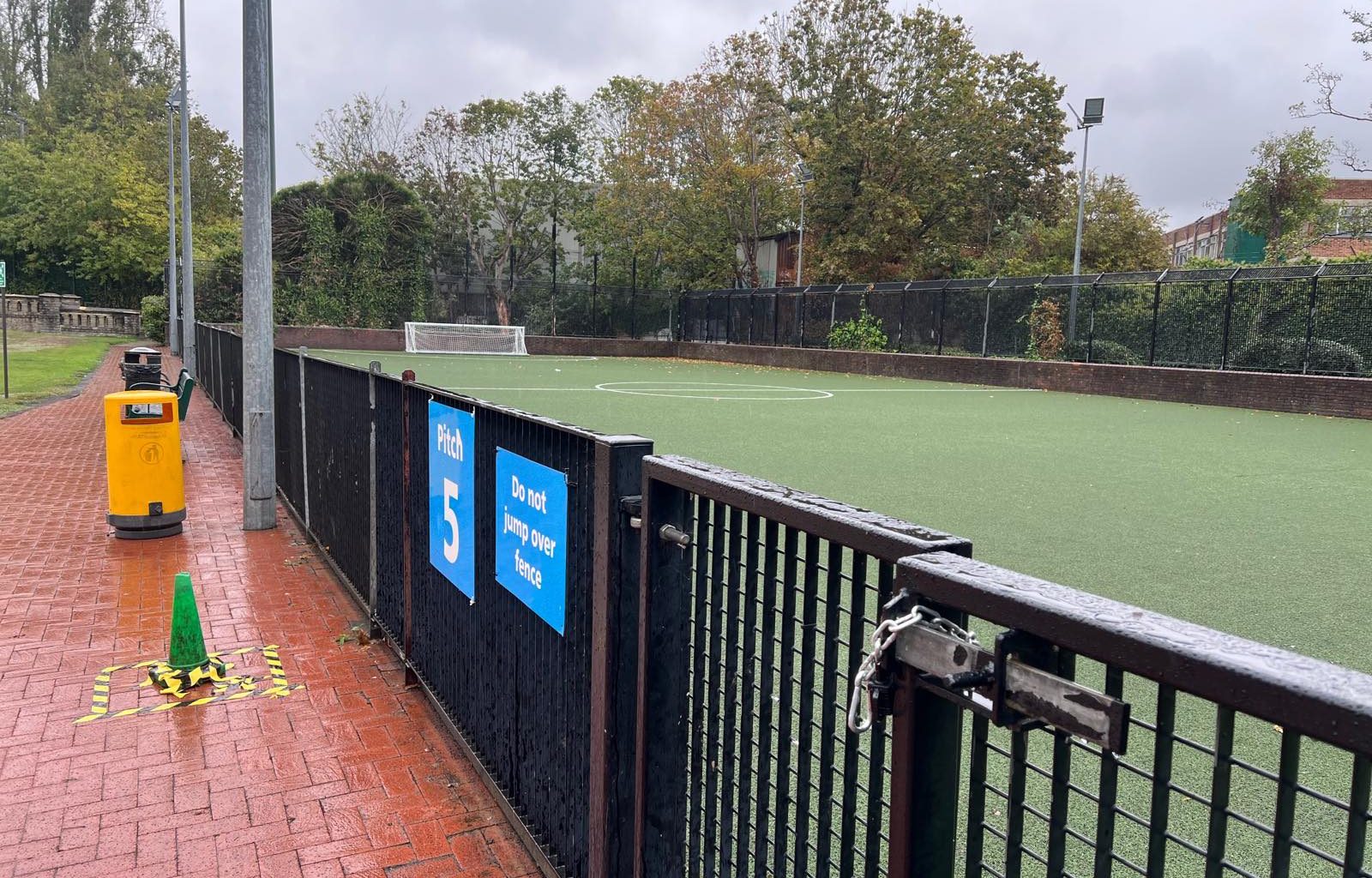 Pitch 5 padlocked